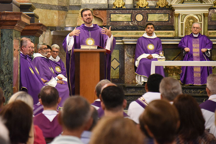 Novo Provincial toma posse na Igreja de Santo Inácio