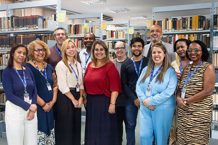 Biblioteca celebra 60 anos em cerimônia aberta à comunidade