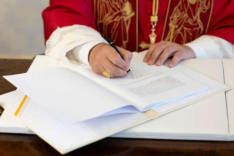 Magnifica Humanitas, a primeira Encíclica do Papa Leão XIV: Salvaguarda da Pessoa Humana na Era da IA
